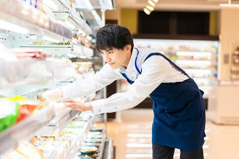 Mải làm thêm, sinh viên Nhật hụt hơi học tập