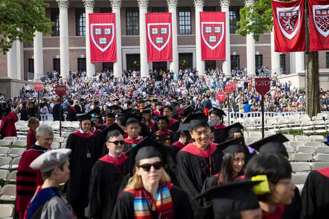 Harvard muốn giới hạn tỷ lệ điểm A