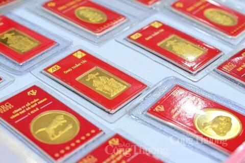 Giá vàng hôm nay (13/4): Nhiều dự báo khó lường