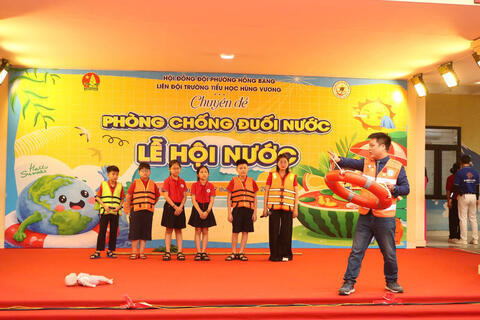 Hàng nghìn học sinh Hải Phòng hào hứng với Lễ hội nước