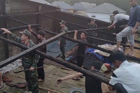 Lào Cai khẩn trương khắc phục hậu quả sau mưa lớn, dông lốc