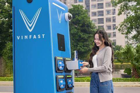 Người dùng yên tâm chạy xe máy điện “tẹt ga” nhờ hạ tầng và hậu mãi 5 sao của VinFast