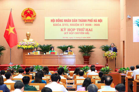 Phí sử dụng tạm thời lòng đường, hè phố Hà Nội cao nhất 400.000 đồng/m2/tháng