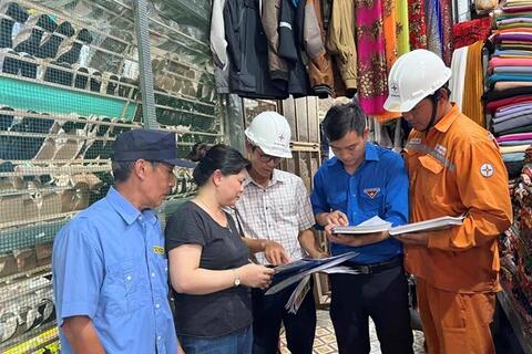 Hóa đơn tiền điện vì sao dễ tăng mạnh trong mùa nắng nóng?