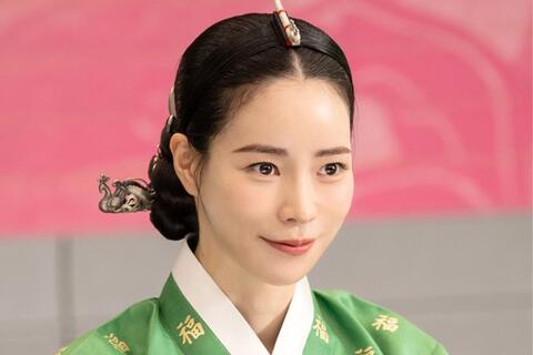 Cảnh Lim Ji Yeon phát hiện sai lệch lịch sử trong "My royal nemesis" gây bàn luận