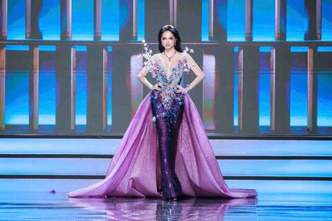 Hoa hậu Hương Giang sáng cửa tại chung kết MGI All Stars 2026