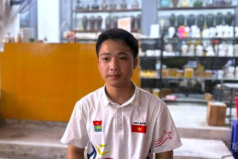 Du lịch: Hướng phát triển kinh tế mới cho làng gốm Bát Tràng
