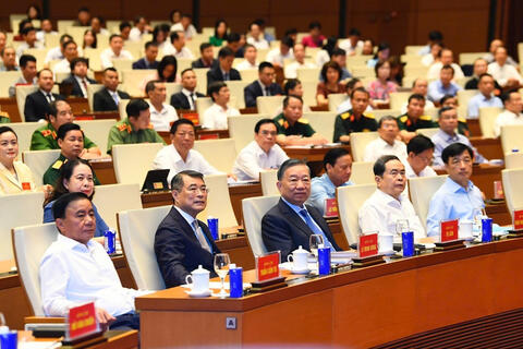 Hội nghị toàn quốc quán triệt, triển khai thực hiện Nghị quyết của Bộ Chính trị về phát triển kinh tế có vốn đầu tư nước ngoài