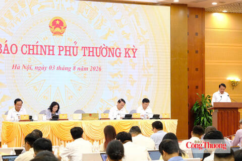 Họp báo Chính phủ: Bảo đảm đủ Ethanol để pha chế xăng E5, E10 