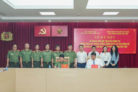 Bộ Công an và Ngân hàng Nhà nước  phối hợp phòng, chống rửa tiền, tài trợ khủng bố