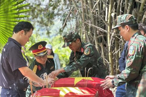 Hành trình tìm những người lính nằm lại dưới đồi Đá Vôi