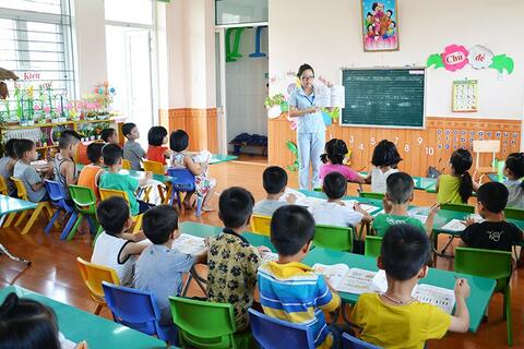 Quy định về chế độ cho nhà giáo, cán bộ quản lý tham gia phổ cập giáo dục mầm non