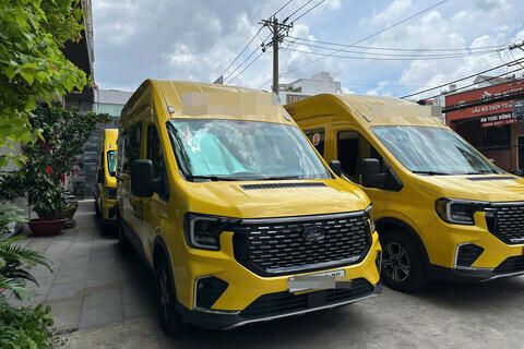 Hàng loạt xe Ford Transit phát sinh bất thường: Nhiều vấn đề cần làm rõ