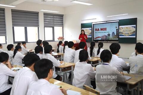 Giáo dục 24h: Chính phủ yêu cầu rà soát quy định về chế độ làm việc của giáo viên