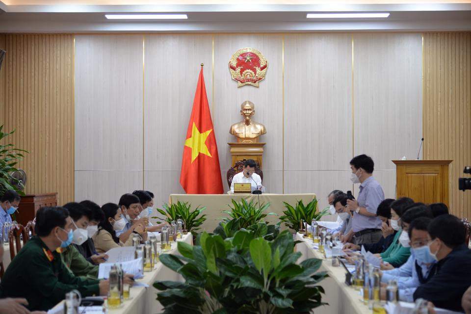 Quang cảnh cuộc họp.