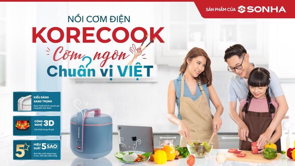 Với nồi cơm điện KORECOOK, các bé cũng có thể giúp mẹ nấu cơm siêu dễ dàng rồi.