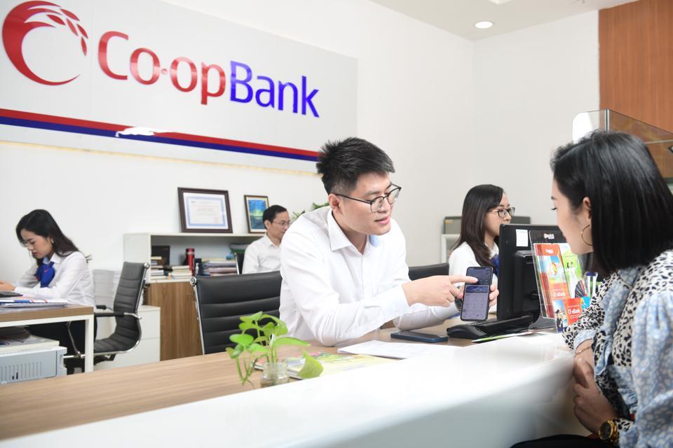 Thao tác đơn giản, giao diện thân thiện, đa tính năng trên ứng dụng Co-opbank Mobile Banking