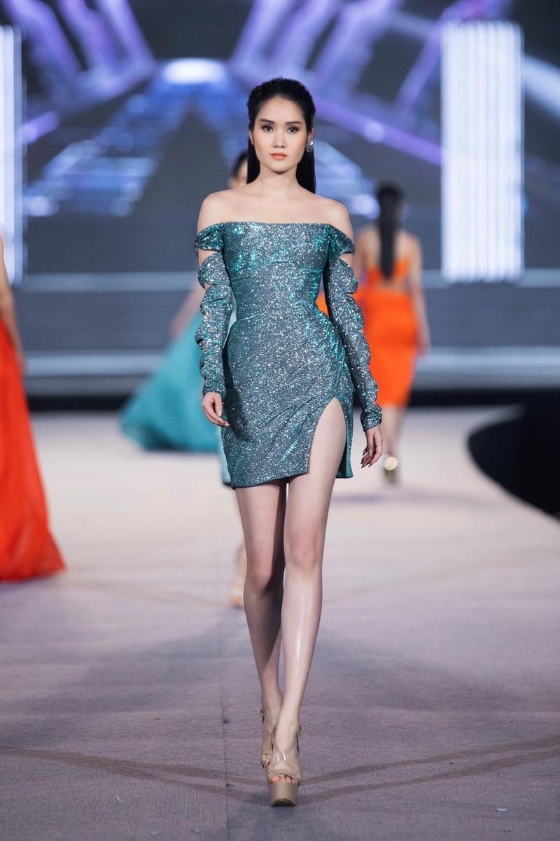 Lộ diện Người đẹp Thời trang Miss World Vietnam 2022: Cao 1m85, thành tích IELTS 8.0 ảnh 4