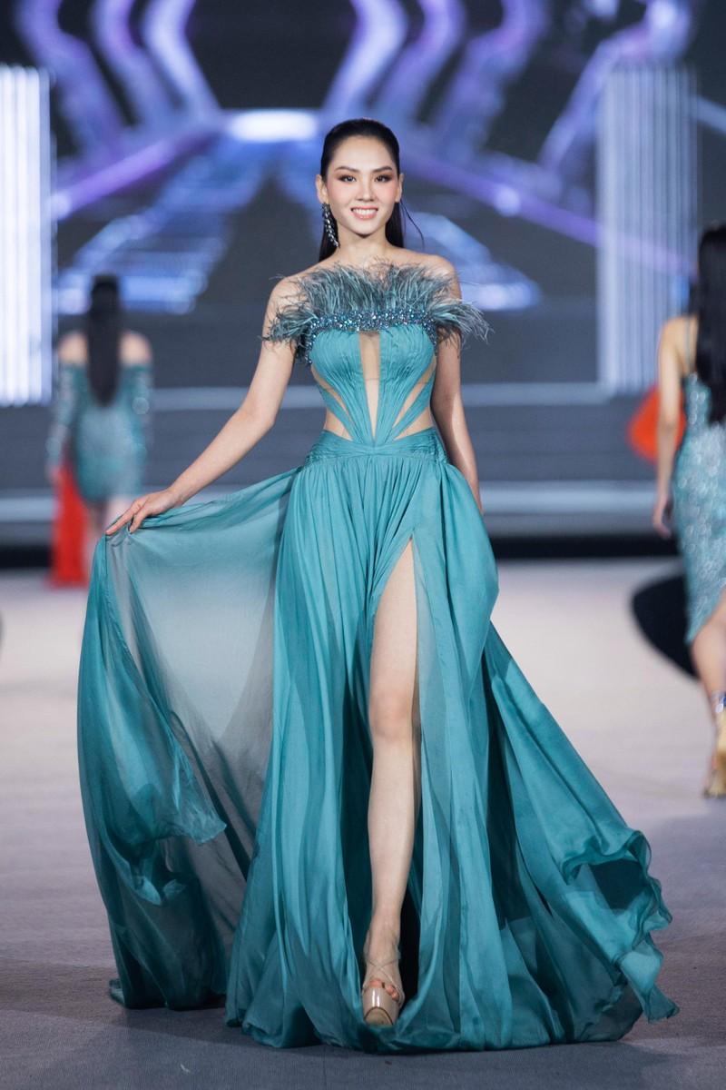 Lộ diện Người đẹp Thời trang Miss World Vietnam 2022: Cao 1m85, thành tích IELTS 8.0 ảnh 3