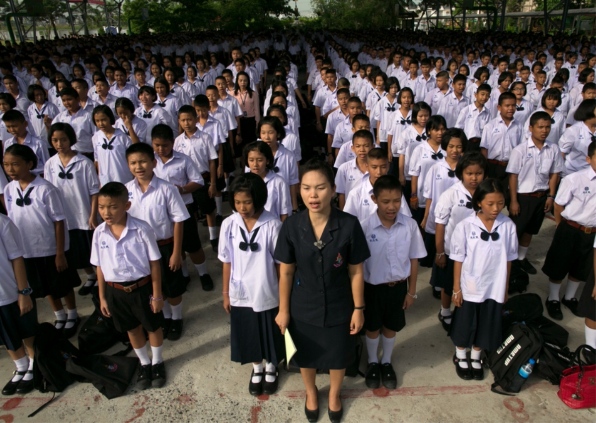 Thái Lan triển khai 'hộp cát vùng an toàn' đưa trẻ trở lại trường học