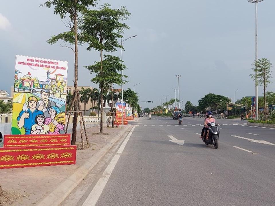 Đường phố huyện Phú Xuyên những ngày giữa tháng 6/2022