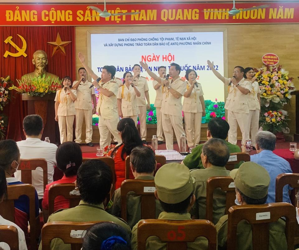 Một tiết mục văn nghệ tại ngày hội