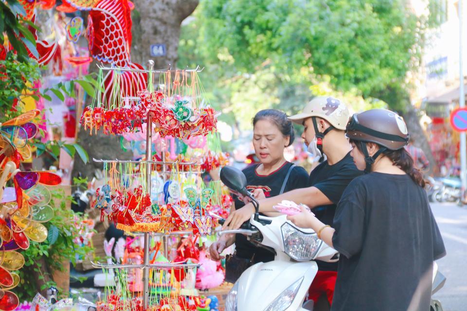 Đây không chỉ là nơi mua bán mà còn là địa điểm tham quan, trải nghiệm thú vị.