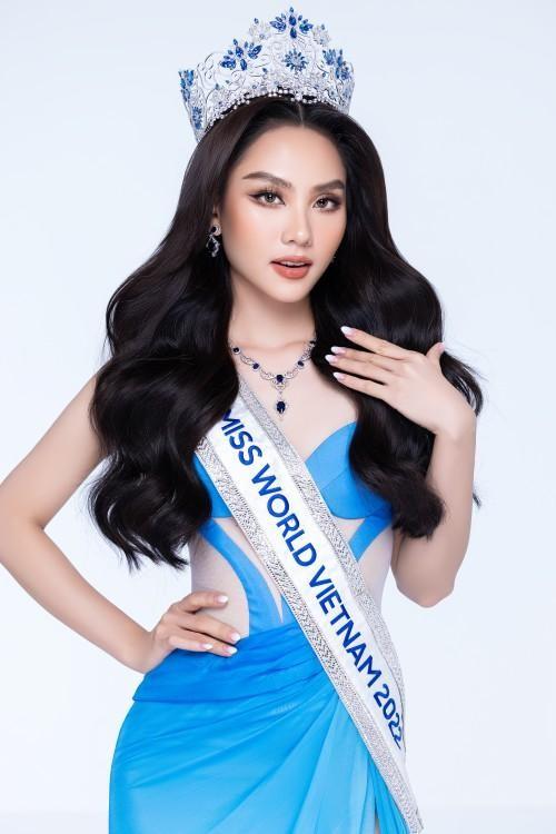 6 nàng hậu Việt nói tiếng Anh như gió ảnh 5