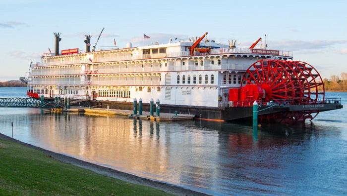 Tàu Steamboat Natchez trên dòng sông Mississippi. Ảnh: Internet