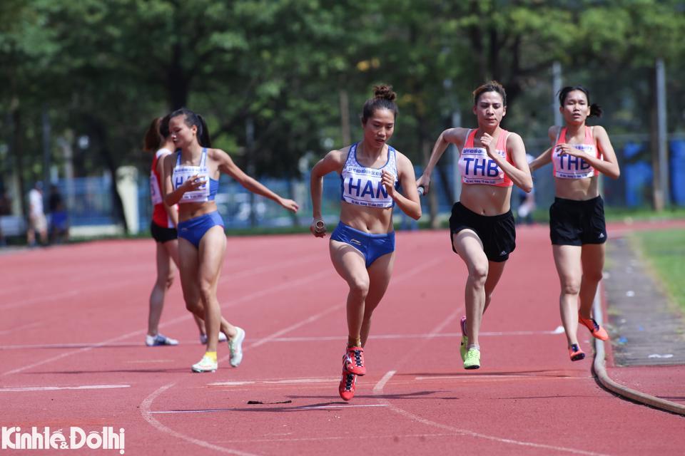 Trong đó, nhà vô địch SEA Games 31 Nguyễn Thị Hằng được đánh giá cao ở nội dung này cùng các đồng đội.