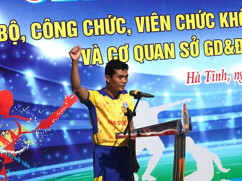 Khai mạc giải bóng đá nam ngành Giáo dục Hà Tĩnh ảnh 3