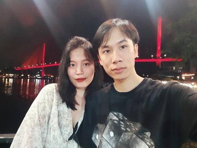 Lão Hạc của 1977 Vlog chính thức kết hôn với cô giáo dạy Văn sau 4 năm hẹn hò - Ảnh 4. Lão Hạc của 1977 Vlog chính thức kết hôn với cô giáo dạy Văn sau 4 năm hẹn hò - Ảnh 4.