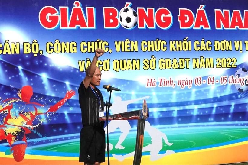 Khai mạc giải bóng đá nam ngành Giáo dục Hà Tĩnh ảnh 4