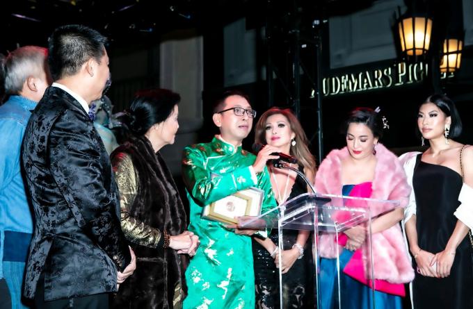 Đạo diễn Phượng Khấu ẵm giải lớn tại Liên hoan Phim Thế giới châu Á