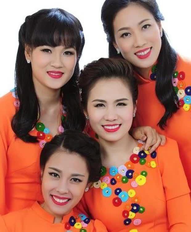 O Sen Ngọc Mai: Là vợ của Hoàng tử xiếc Quốc Nghiệp, giảng viên thanh nhạc của Uyên Linh - Hoàng Dũng - Ảnh 3. O Sen Ngọc Mai: Là vợ của Hoàng tử xiếc Quốc Nghiệp, giảng viên thanh nhạc của Uyên Linh - Hoàng Dũng - Ảnh 3.