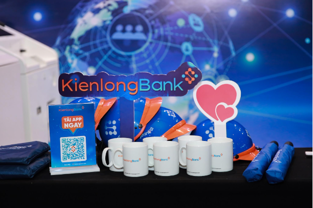 KienlongBank tri ân khách hàng gửi tiết kiệm lên đến 30 tỷ đồng - Ảnh 1. KienlongBank tri ân khách hàng gửi tiết kiệm lên đến 30 tỷ đồng - Ảnh 1.