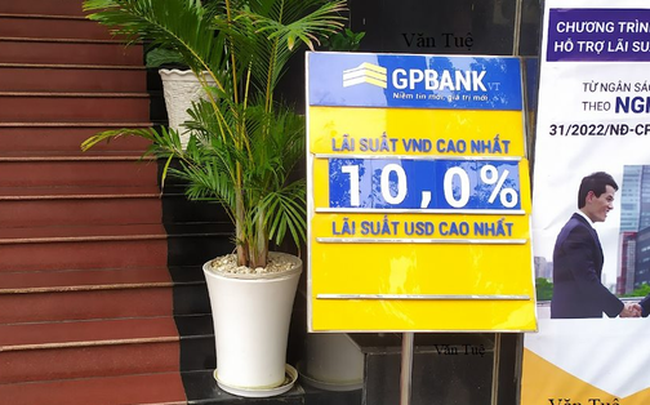 Mức lãi suất tiền gửi tiết kiệm 10%/năm quay trở lại