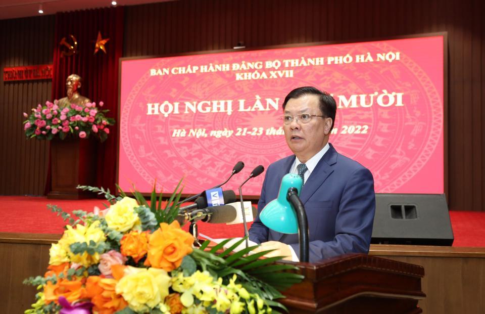 Bí thư Thành ủy Đinh Tiến Dũng phát biểu kết luận hội nghị.