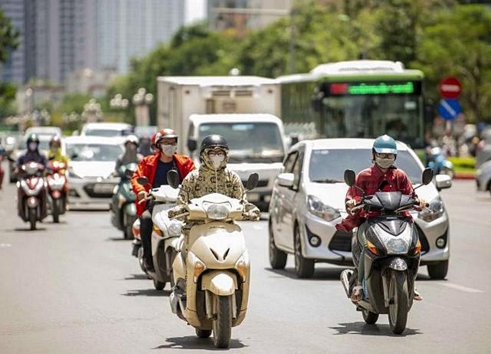 Tia cực tím có thể gây hại đến sức khỏe của người dân.