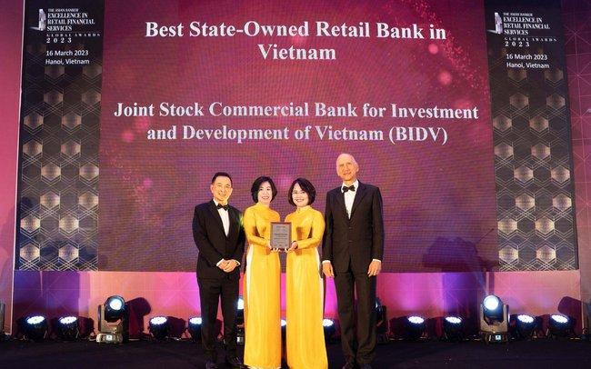 BIDV nhận 4 giải thưởng danh giá về dịch vụ khách hàng cá nhân BIDV nhận 4 giải thưởng danh giá về dịch vụ khách hàng cá nhân