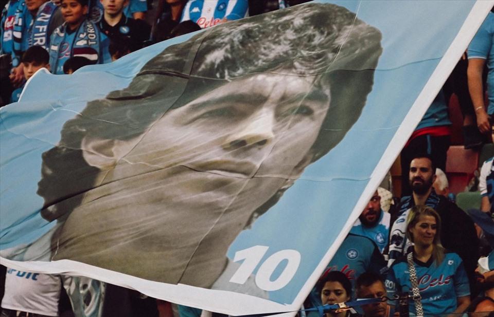 Diego Maradona là cảm hứng để Napoli vô địch Serie A sau 33 năm