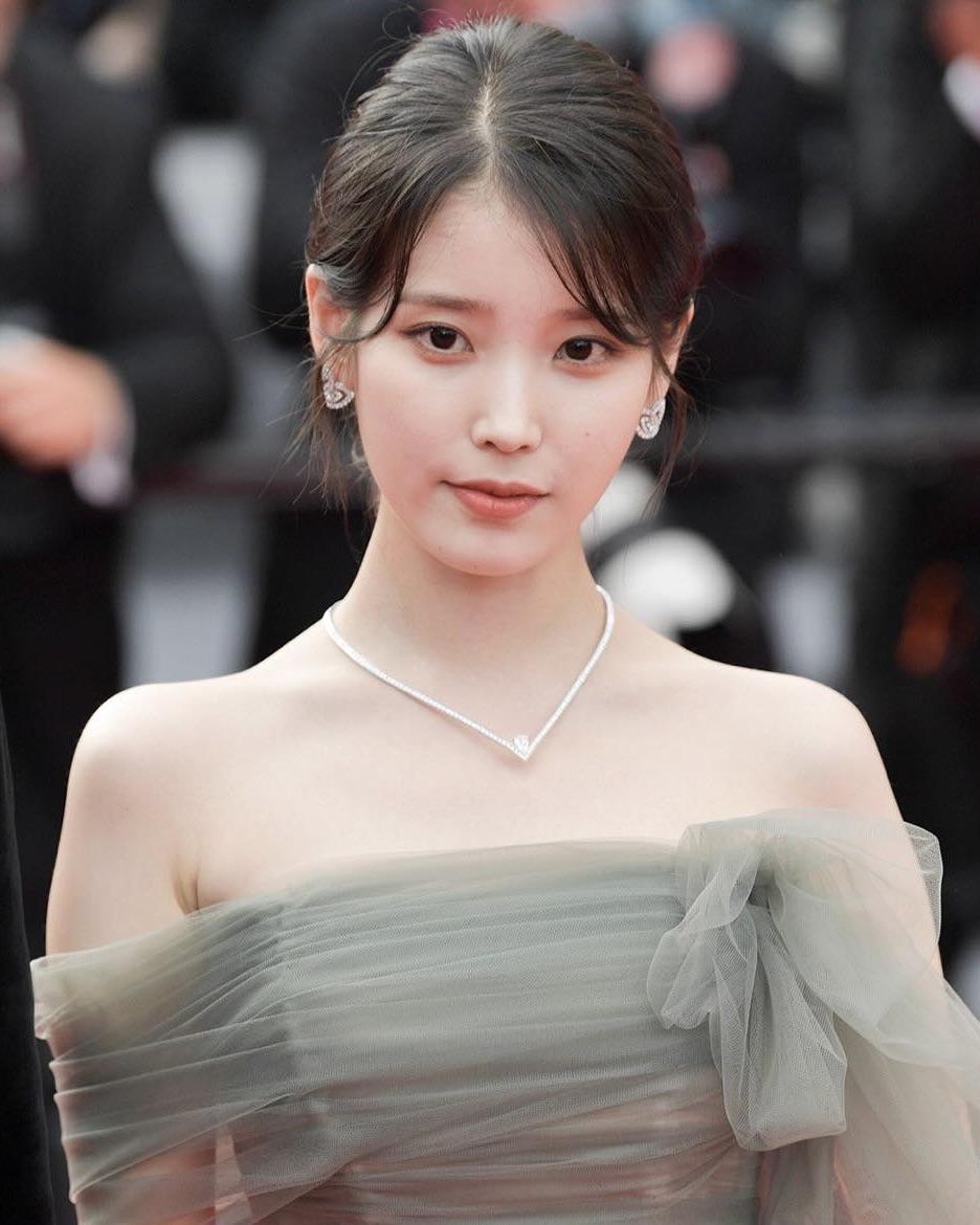 IU dự LHP Cannes 2022. Ảnh: Dispatch