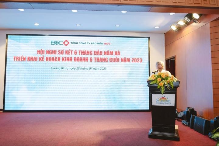 Chủ tịch HĐQT BIC Trần Xuân Hoàng phát biểu chỉ đạo hội nghị.