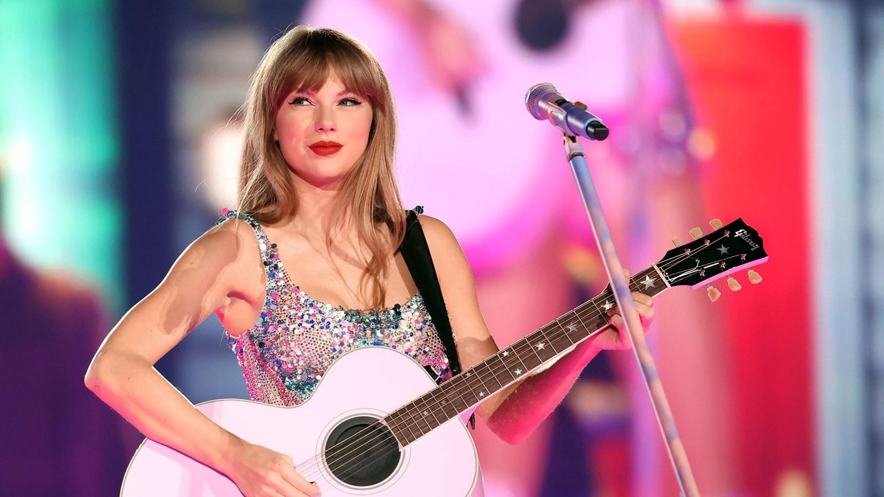 Taylor Swift lưu diễn, địa phương ước tính lời trăm triệu USD