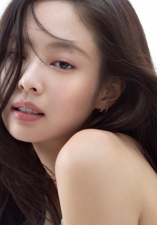 Jennie thành hàng xóm của Lee Jong Suk - Suga (BTS), giá trị thực của biệt thự mới tậu gây choáng - Ảnh 5.