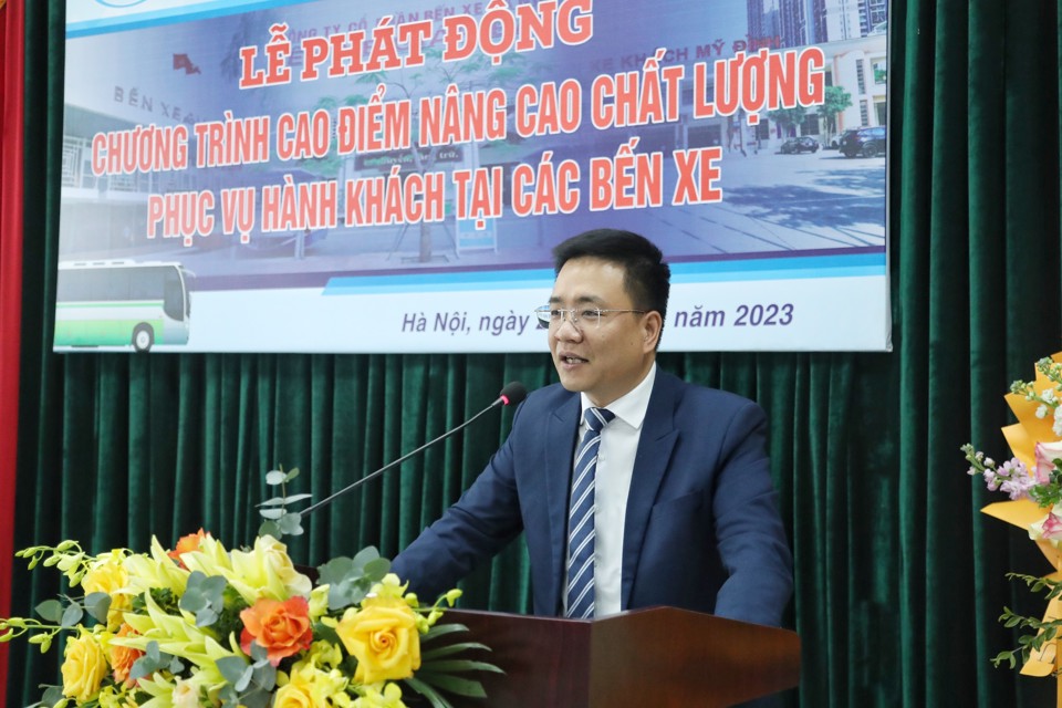 Ông Phạm Mạnh Hùng - Giám đốc Công ty CP Bến xe Hà Nội phát biểu tại buổi lễ.