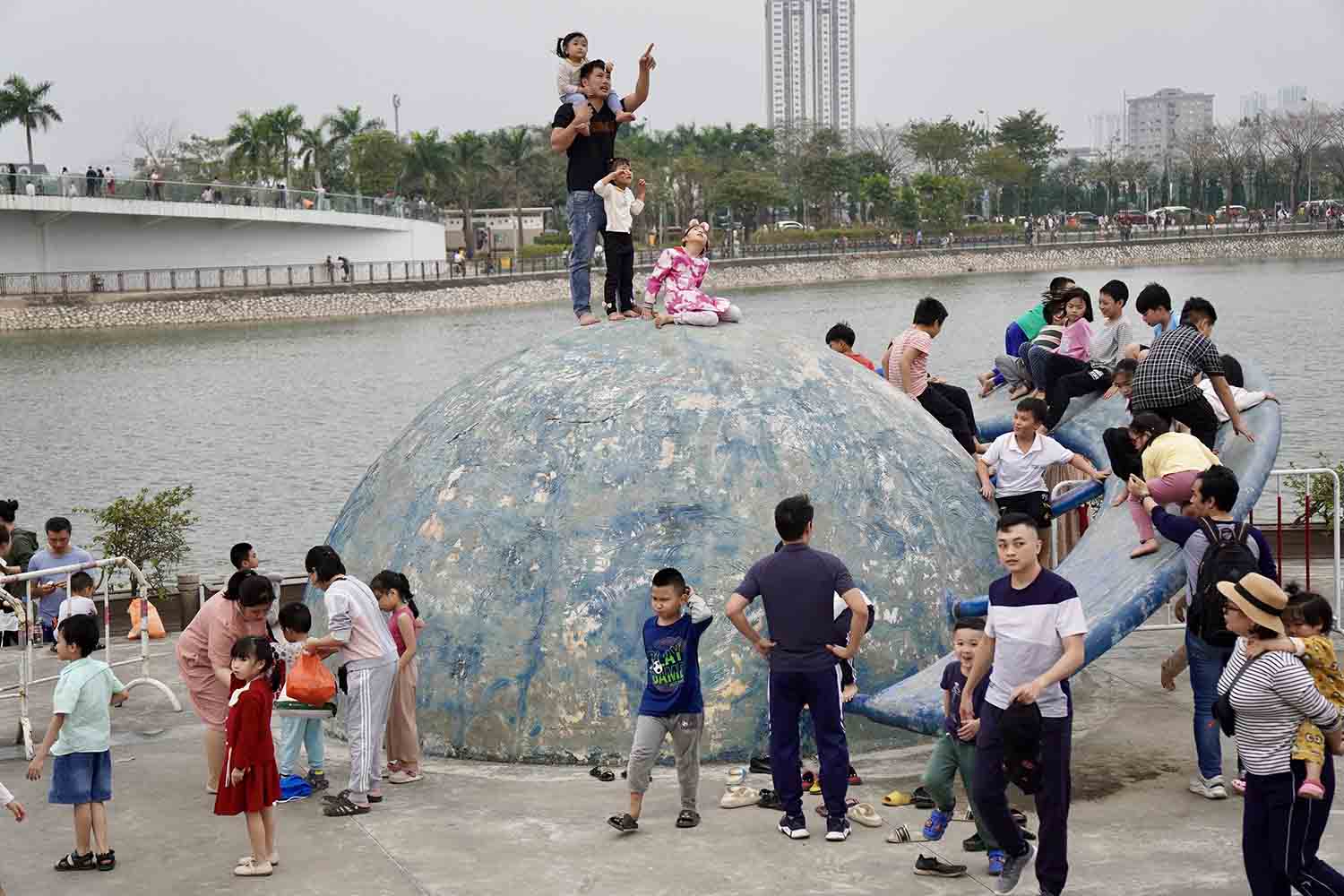 Đây là công viên ngoài trời đầu tiên ở Đông Nam Á lấy chủ đề thiên văn học, thu hút dư luận bởi không gian xanh và kiến trúc đẹp mắt.