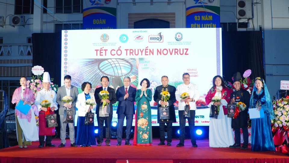 Đại biểu tham dự Lễ hội “Tết Novruz”