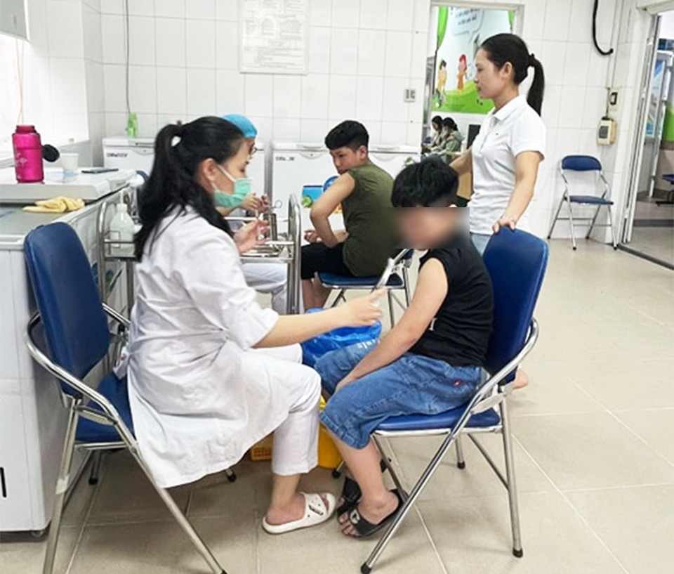 Tiêm vaccine là biện pháp phòng bệnh thủy đậu, tránh nguy cơ biến chứng hiệu quả nhất.