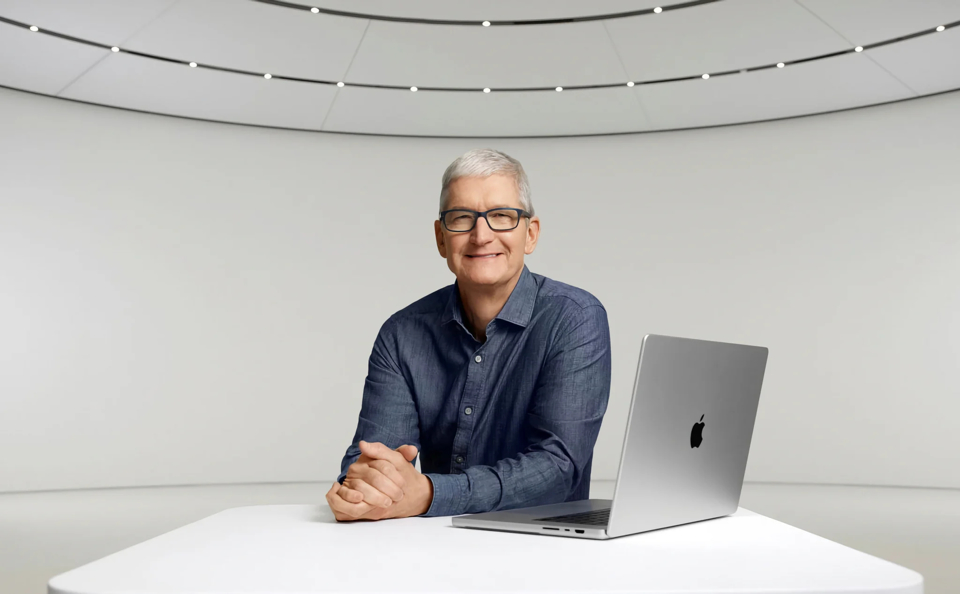 CEO Apple - Tim Cook đã tới Việt Nam